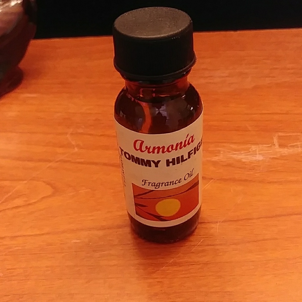 Fragrance oils for oil burners
